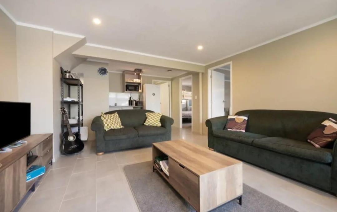 Harbourview Hotel Raglan Extérieur photo